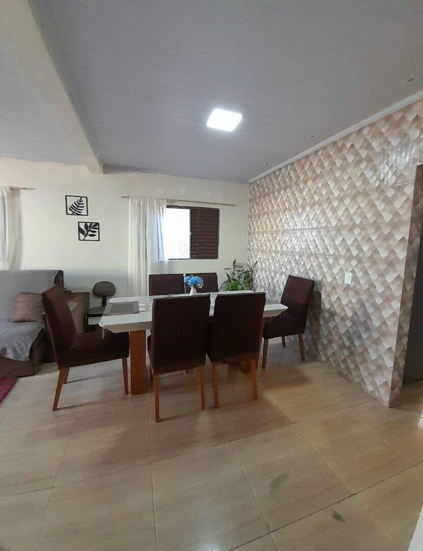 Sobrado à venda no Residencial Morro da Cruz (São Sebastião): 
