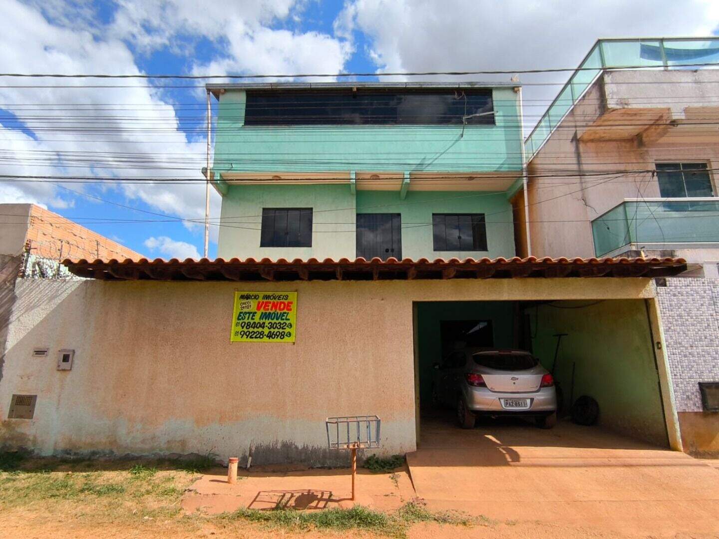 Sobrado à venda no Residencial Morro da Cruz (São Sebastião): 