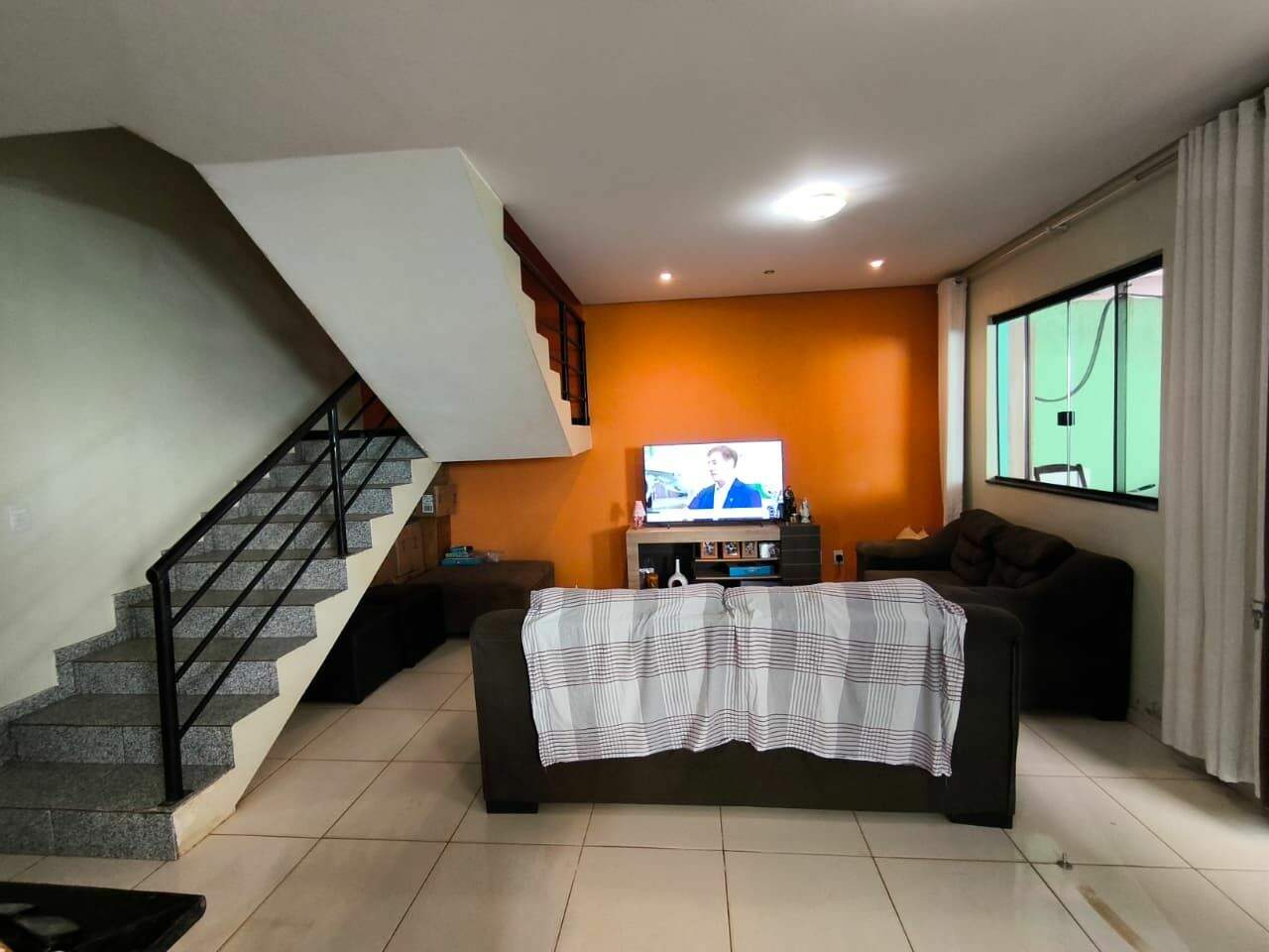 Sobrado à venda no Residencial Morro da Cruz (São Sebastião): 