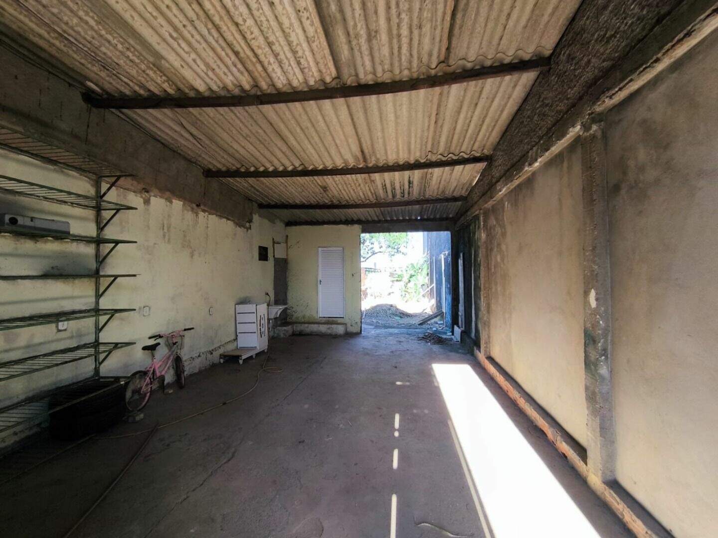 Galpão à venda no Bonsucesso: 