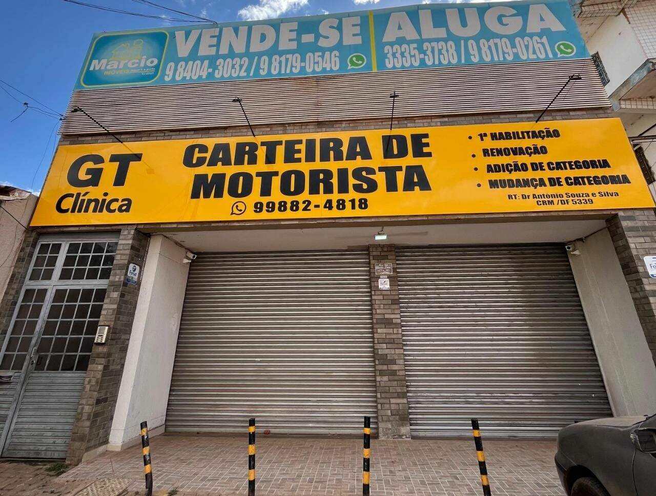 Casa comercial à venda no Centro: 