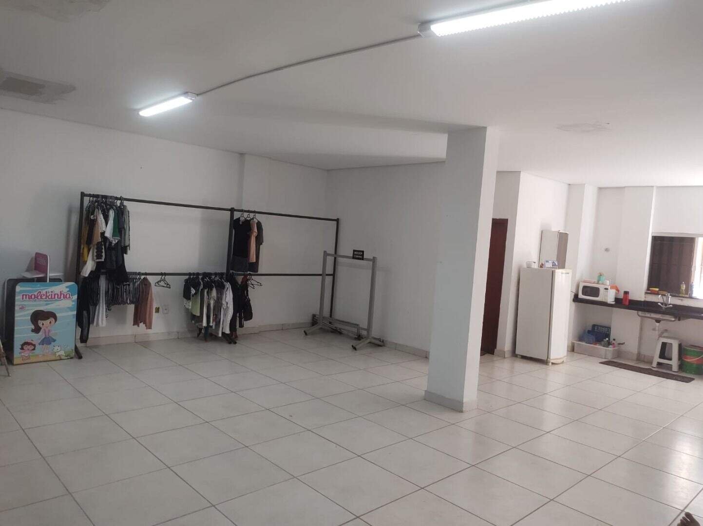 Casa comercial à venda no Centro: 