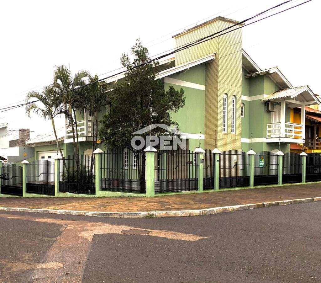 Sobrado com 287m², 4 dormitórios, 1 suíte, 2 vagas no bairro Bela Vista em Canoas para Comprar