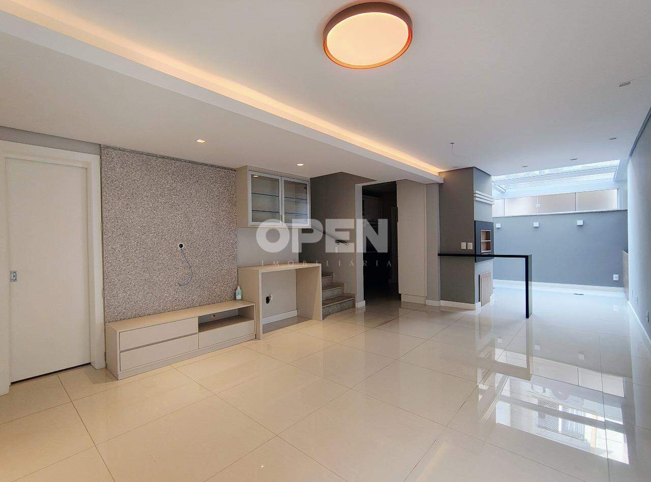 Casa em Condomínio  com 111m², 3 dormitórios, 1 suíte, 2 vagas, Igara House Club em Canoas para Comprar
