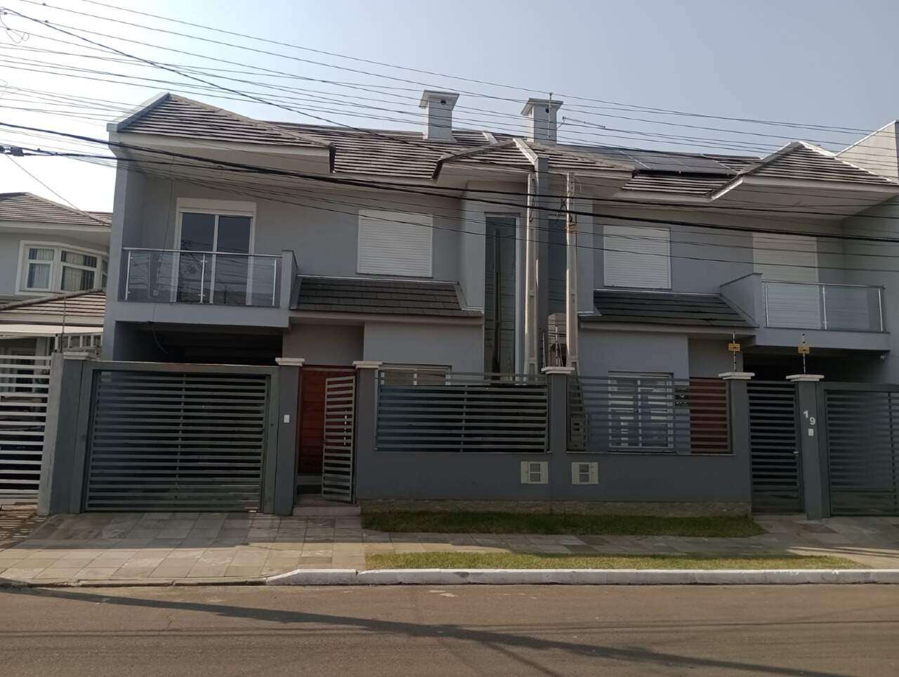 Sobrado com 145m², 3 dormitórios, 1 suíte, 2 vagas no bairro Sao Jose em Canoas para Comprar