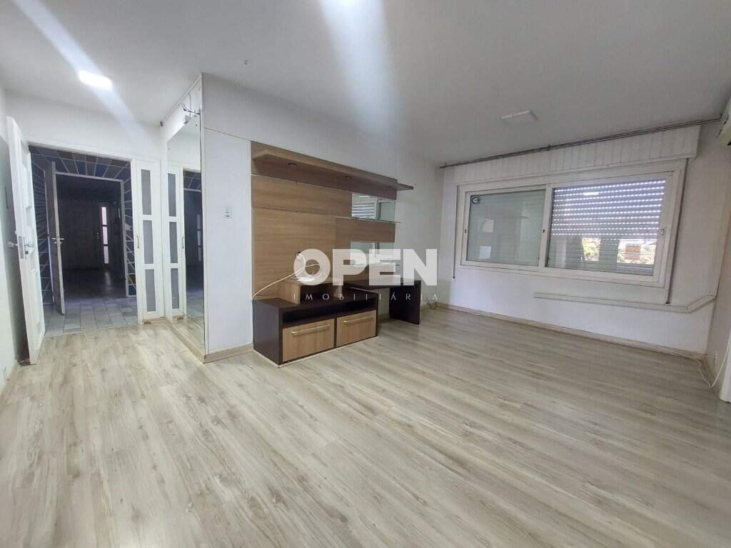 Apartamento com 268m², 4 dormitórios, 2 suítes, 2 vagas no bairro Centro em Canoas para Comprar