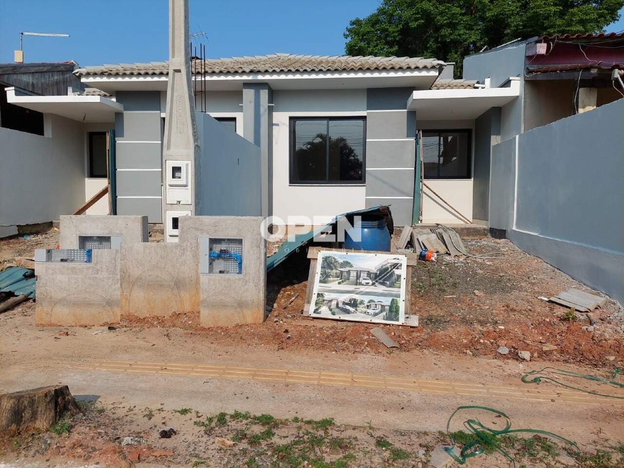 Casa com 100m², 3 dormitórios, 2 vagas no bairro Igara em Canoas para Comprar