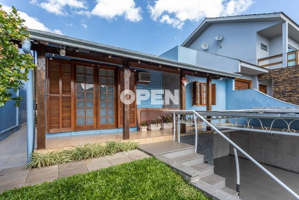 Casa com 130m², 3 dormitórios, 1 suíte, 2 vagas no bairro Sao Jose em Canoas para Comprar