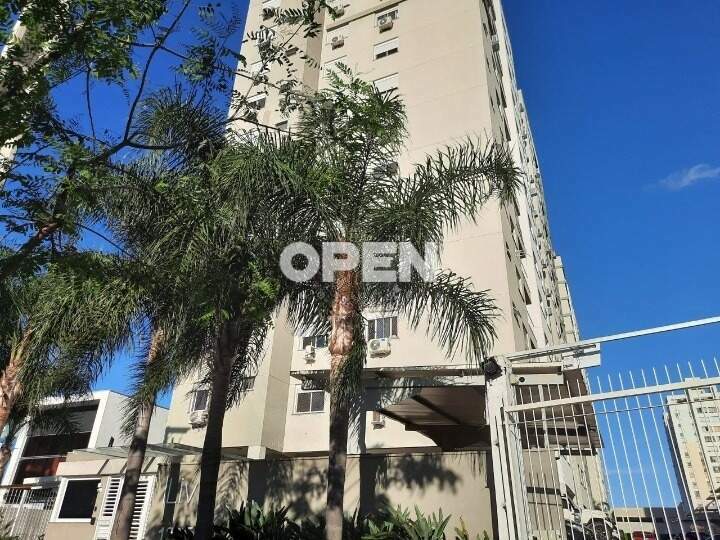 Apartamento com 56m², 2 dormitórios, 1 suíte, 1 vaga, LIV em Canoas para Comprar