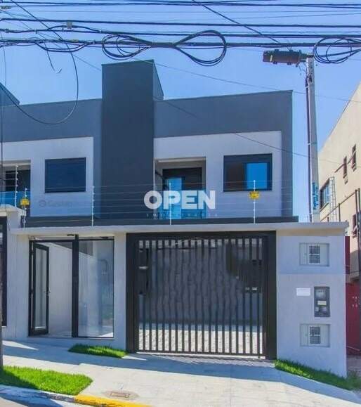 Sobrado com 138m², 3 dormitórios, 3 suítes, 2 vagas no bairro Igara em Canoas para Comprar