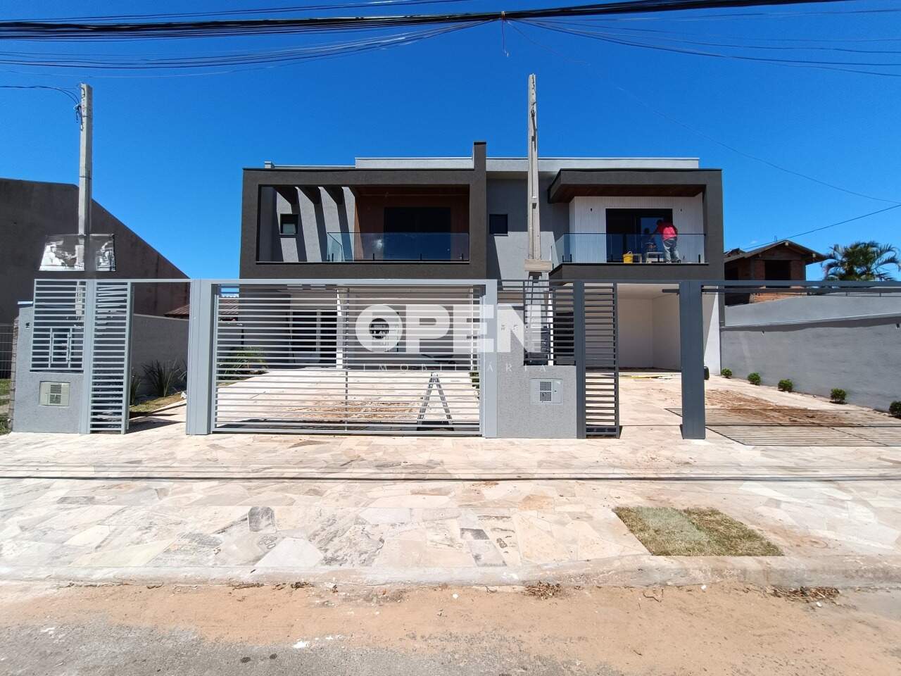 Sobrado com 194m², 4 dormitórios, 2 suítes, 2 vagas no bairro Bela Vista em Canoas para Comprar