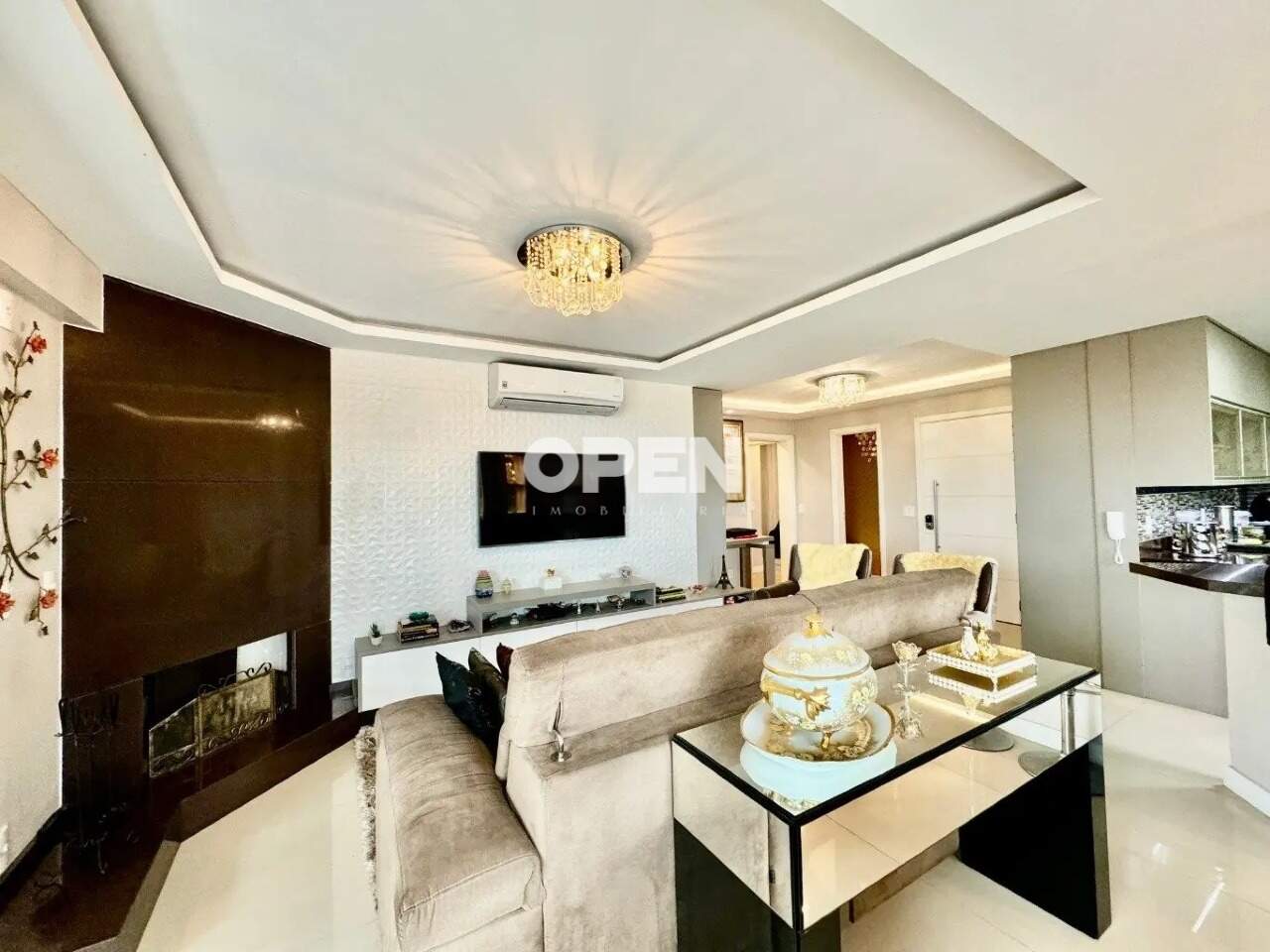 Apartamento com 128m², 3 dormitórios, 1 suíte, 2 vagas, La Salette em Canoas para Comprar