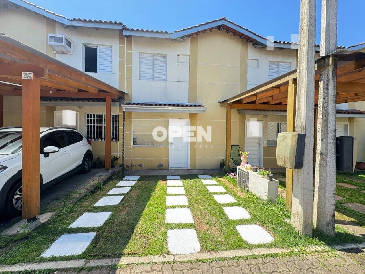 Casa em Condomínio  com 79m², 2 dormitórios, 1 suíte, 1 vaga, Alameda das Magnólias em Canoas para Comprar