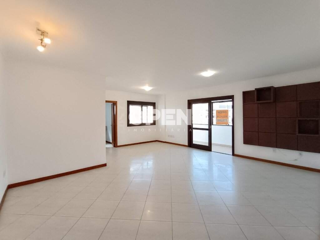 Apartamento com 140m², 3 dormitórios, 1 suíte, 2 vagas no bairro Centro em Canoas para Comprar