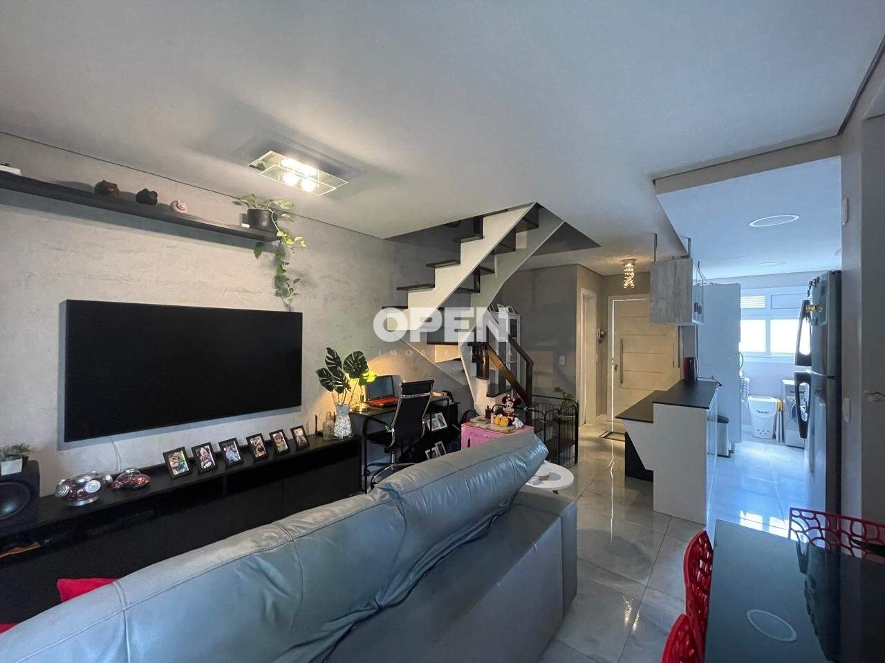 Casa em Condomínio  com 137m², 2 dormitórios, 2 suítes, 2 vagas, VIDA VIVA CLUBE CENTRO em Canoas para Comprar