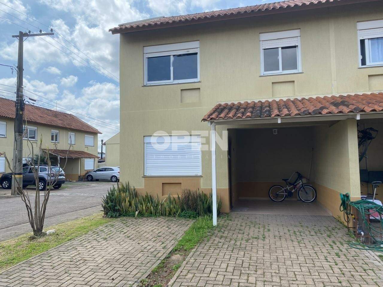 Casa em Condomínio  com 100m², 3 dormitórios, 3 vagas, Residencial Santo Antônio em Canoas para Comprar