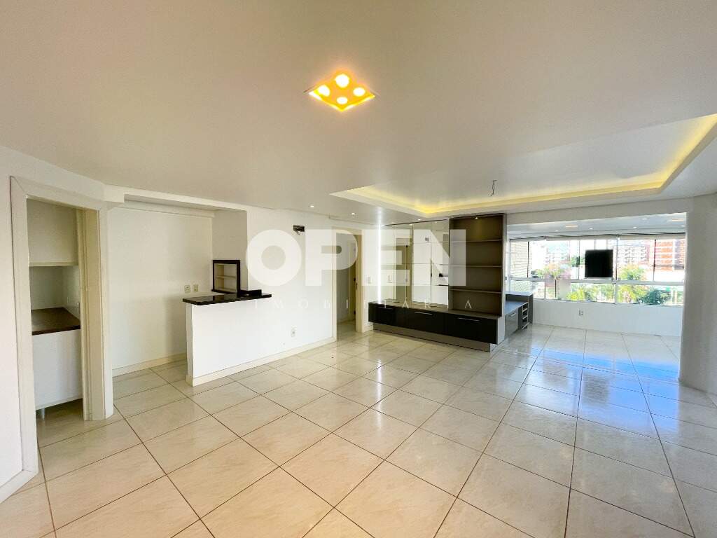 Apartamento com 156m², 3 dormitórios, 1 suíte, 2 vagas no bairro Centro em Canoas para Alugar