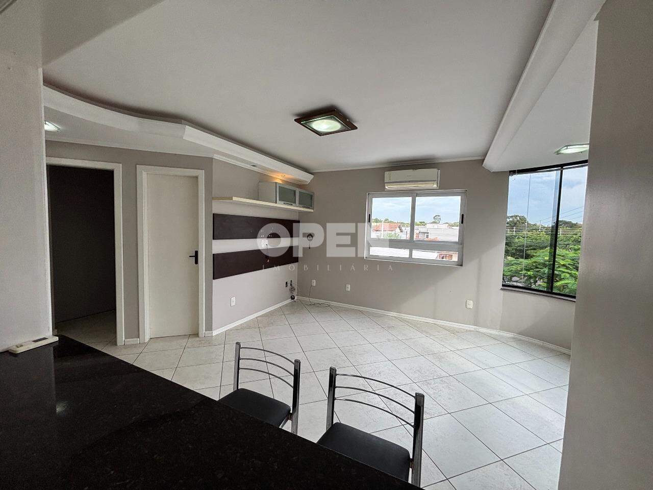 Apartamento com 80m², 2 dormitórios, 1 suíte, 1 vaga no bairro Marechal Rondon em Canoas para Alugar