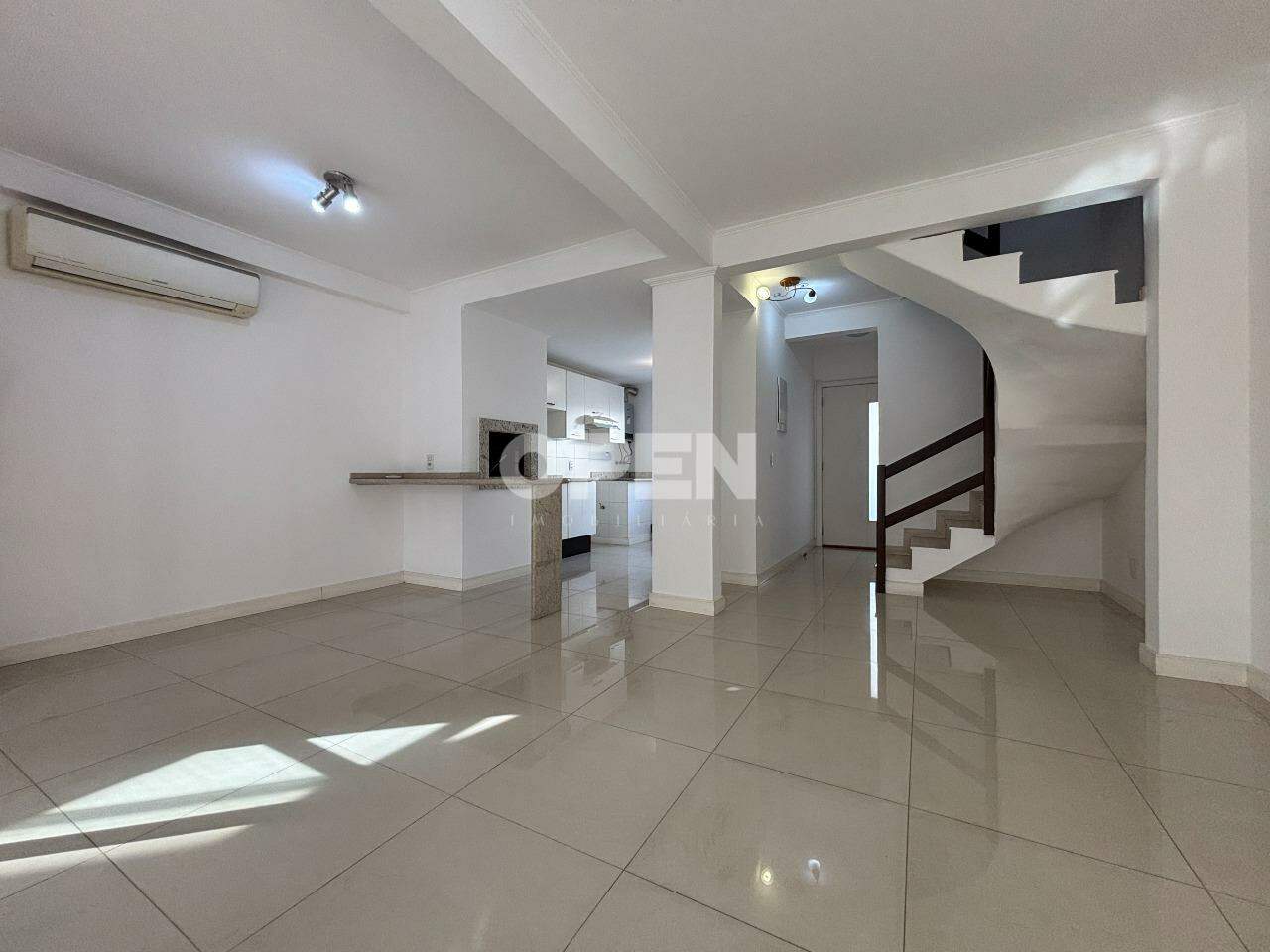 Sobrado em Condomínio com 158m², 3 dormitórios, 1 suíte, 2 vagas, PRIVILEGE EXCLUSIVE HOUSES em Canoas para Comprar