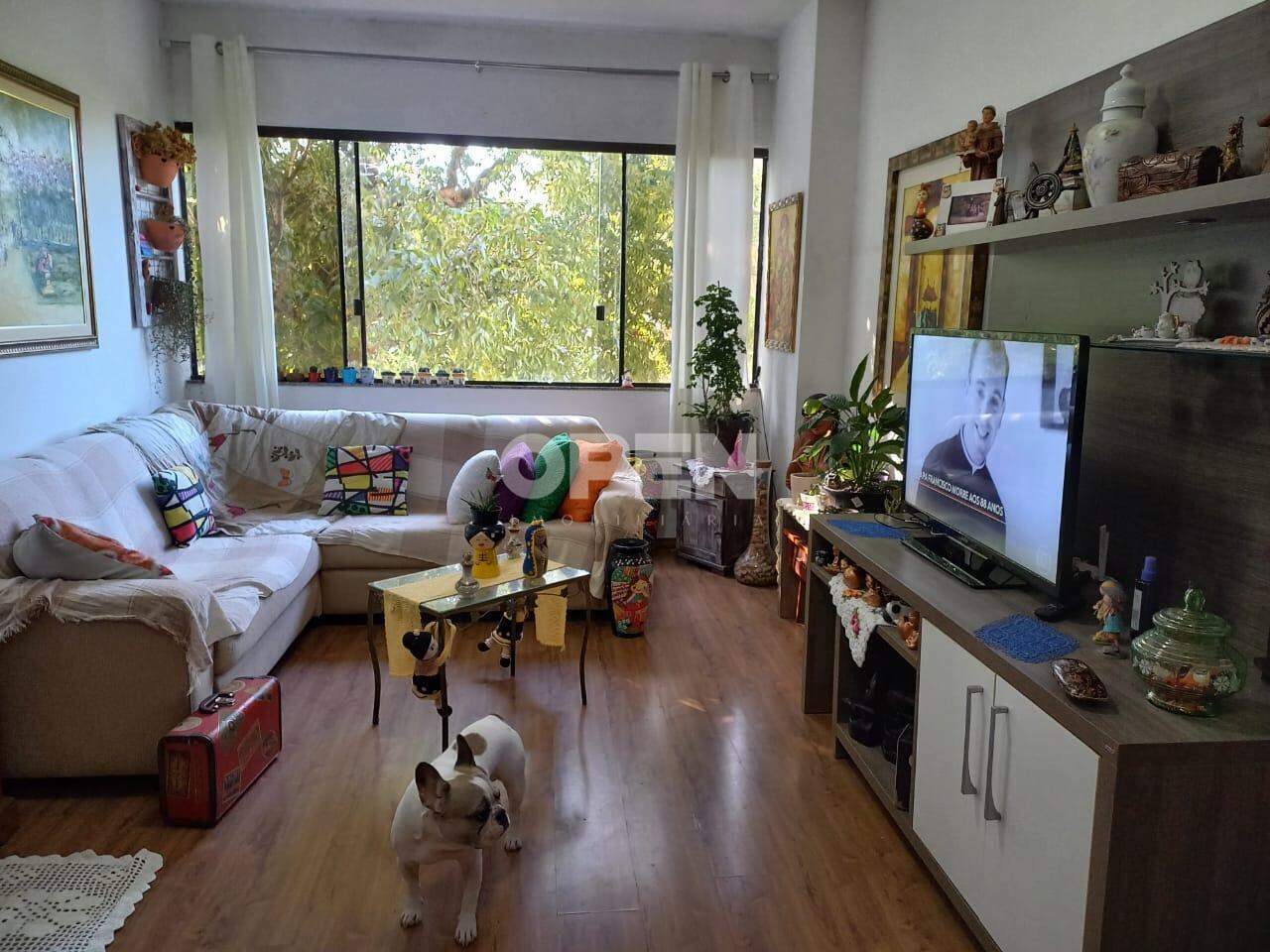 Apartamento com 79m², 2 dormitórios, 1 suíte, 2 vagas no bairro Centro em Canoas para Comprar