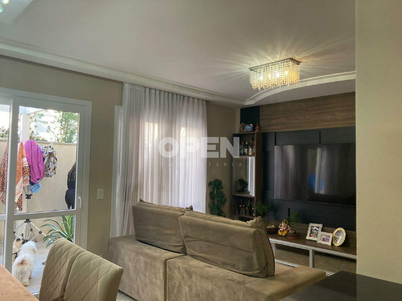 Casa em Condomínio  com 157m², 3 dormitórios, 1 suíte, 2 vagas, VIDA VIVA CLUBE CENTRO em Canoas para Comprar