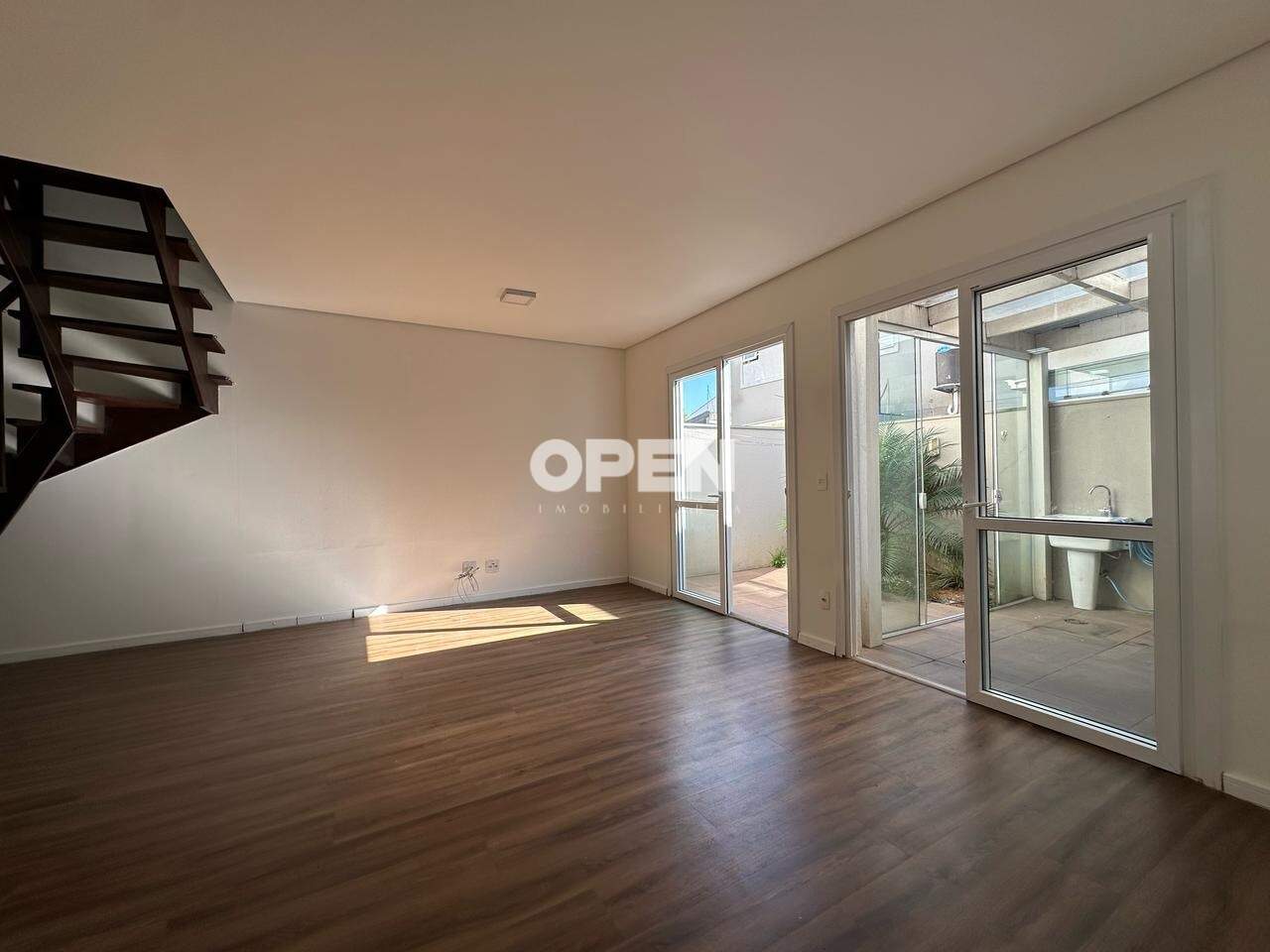 Casa em Condomínio  com 140m², 3 dormitórios, 1 suíte, 2 vagas, VIDA VIVA CLUBE CENTRO em Canoas para Alugar