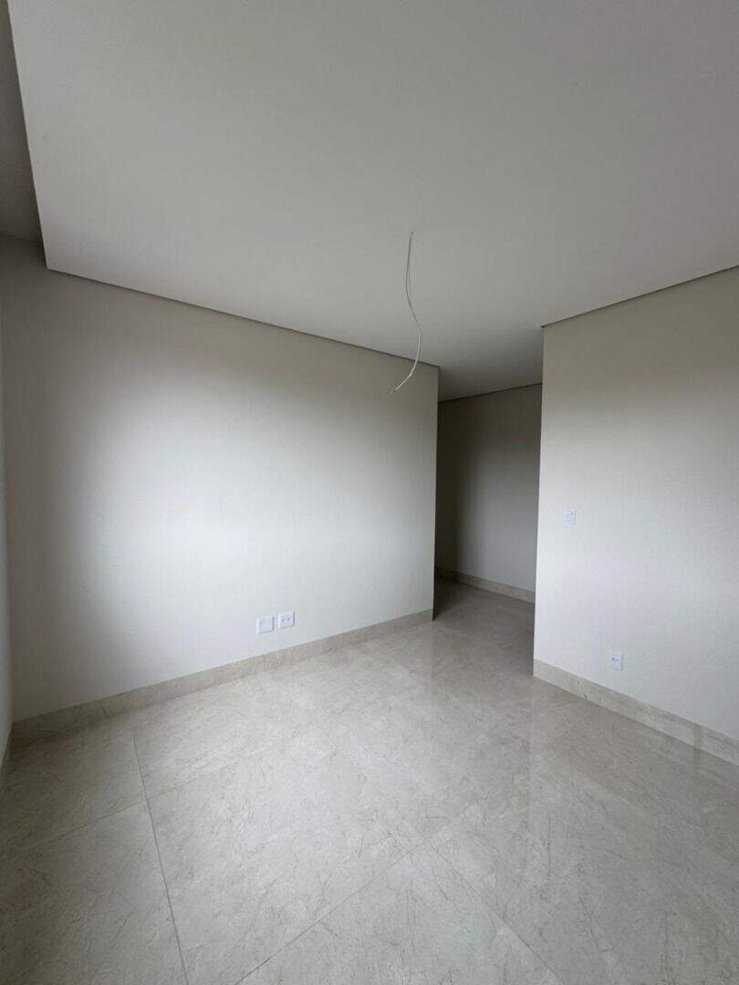 Apartamento à venda no Veneza: 