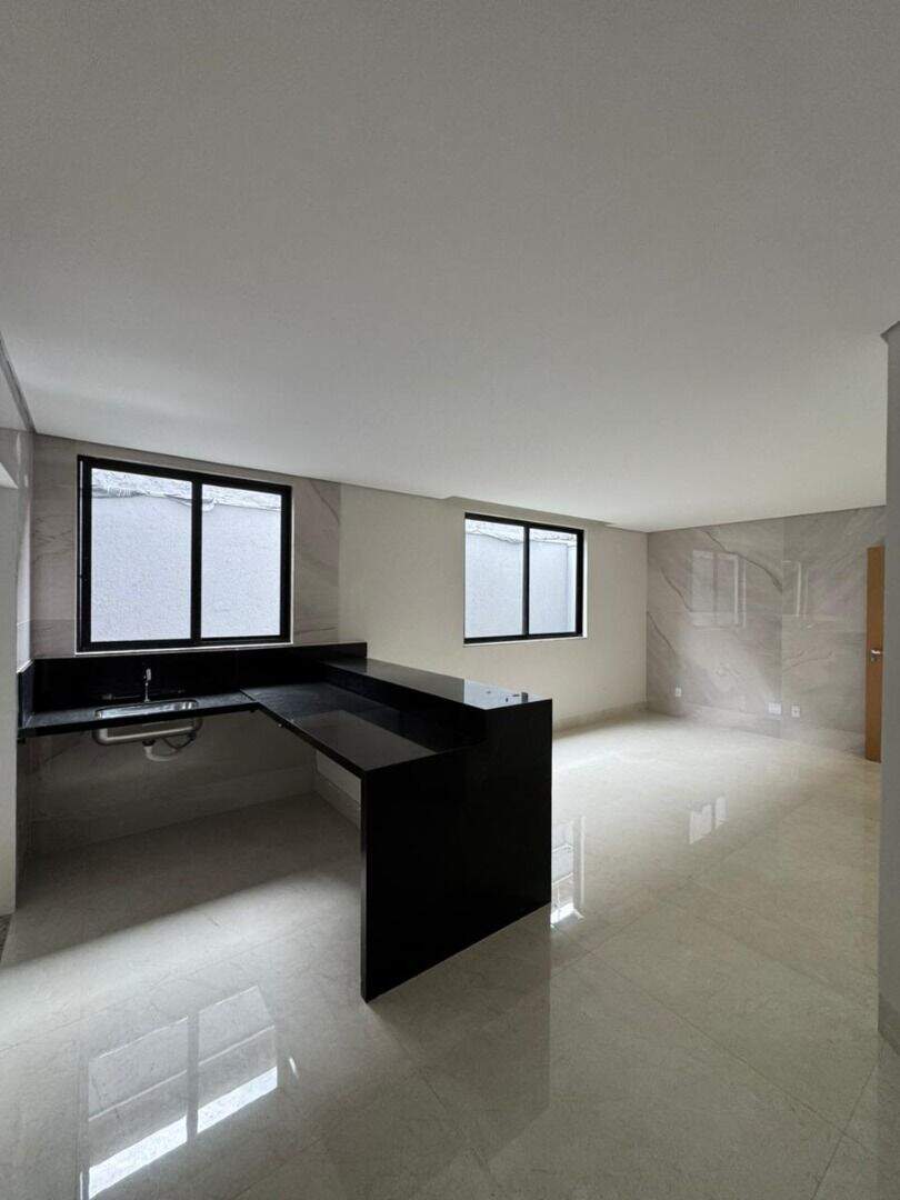 Apartamento à venda no Veneza: 