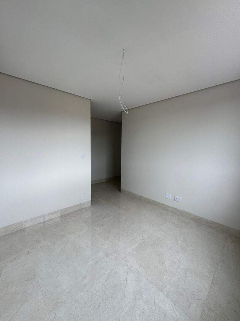 Apartamento à venda no Veneza: 