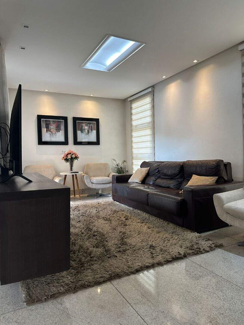 Casa à venda no Cariru: 