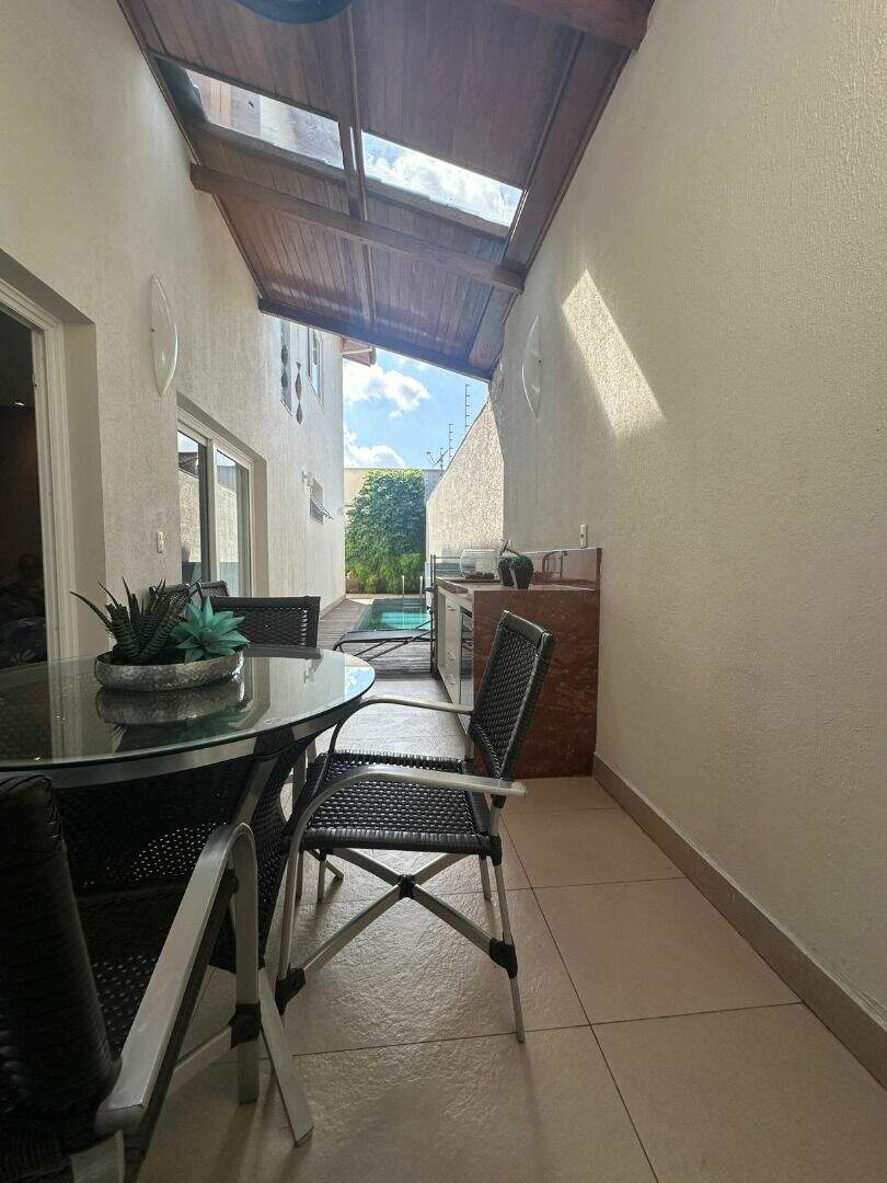 Casa à venda no Cariru: 