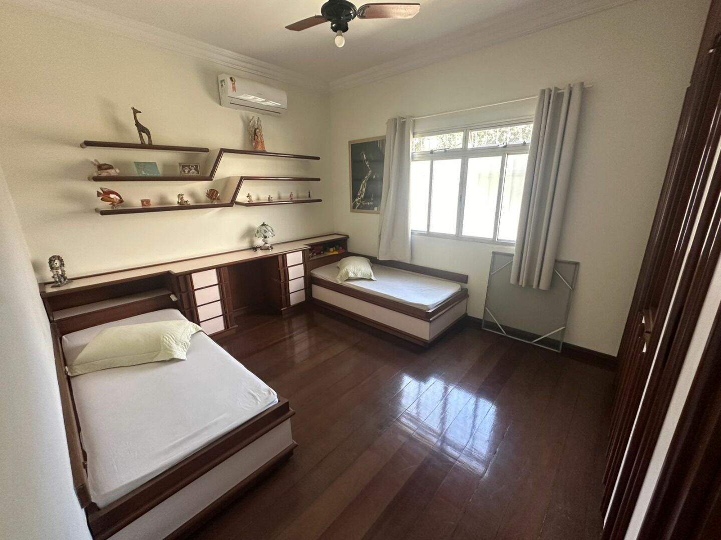 Casa à venda no Horto: 