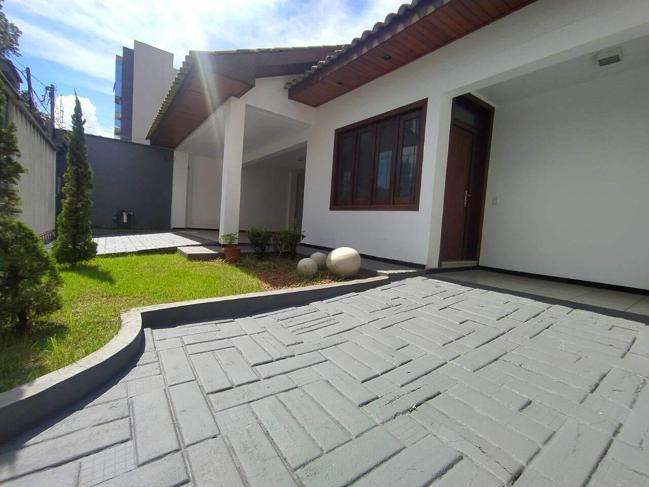 Casa à venda no Horto: 