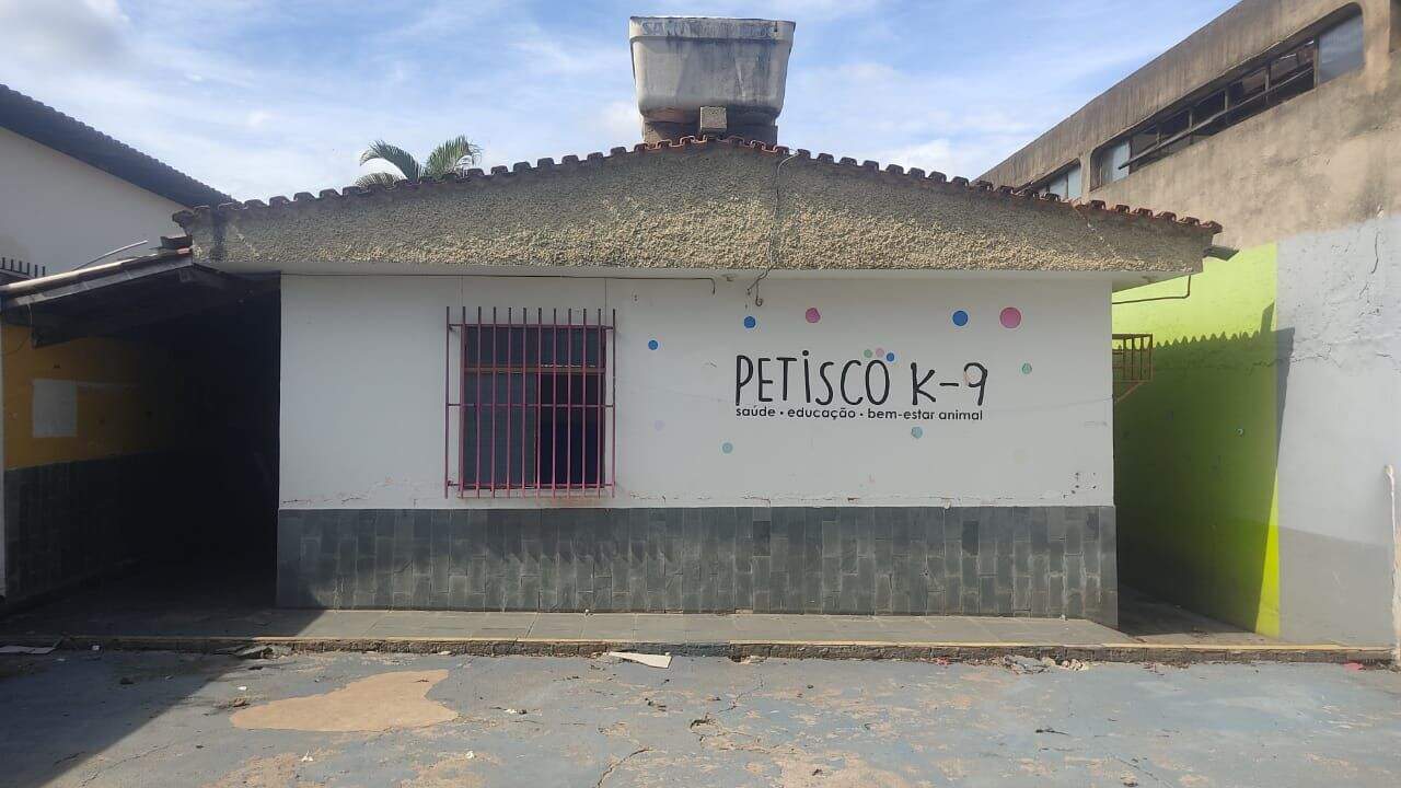 Casa à venda no Cariru: 