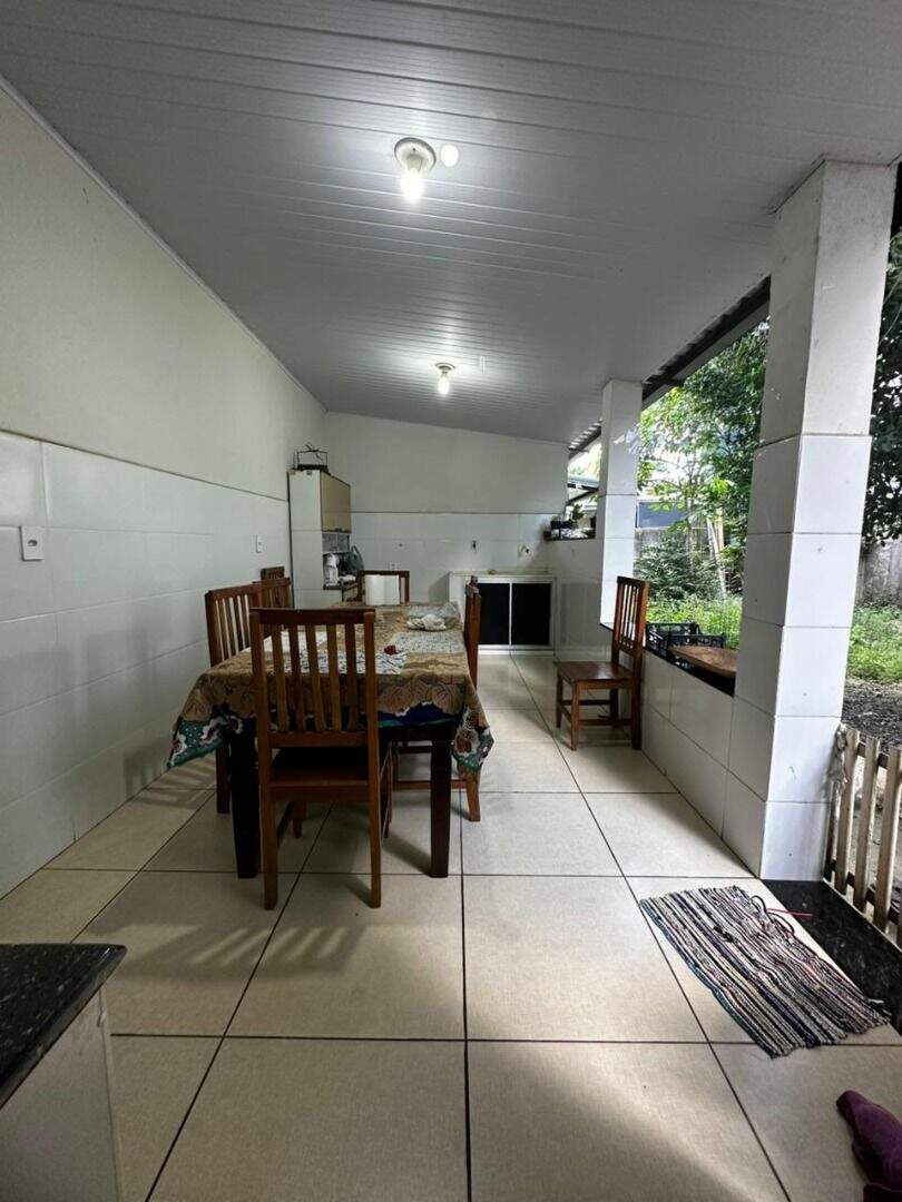 Casa à venda no Cariru: 