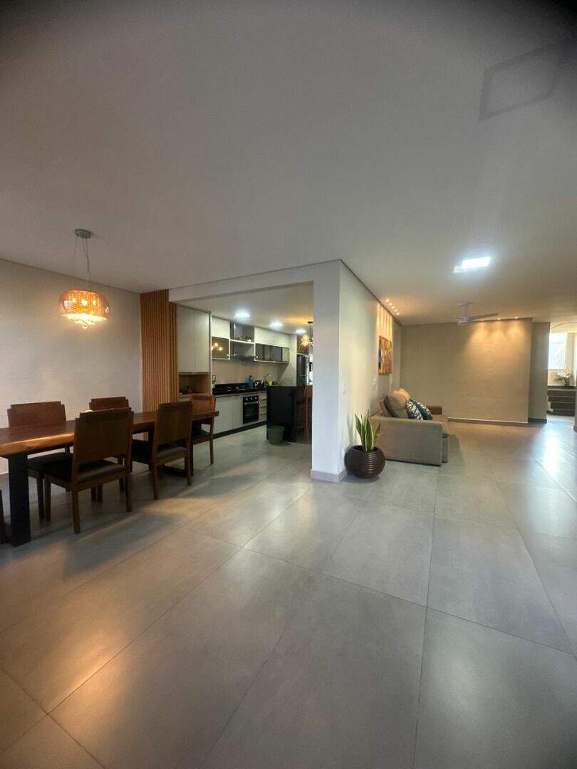 Casa à venda no Imbaúbas: 