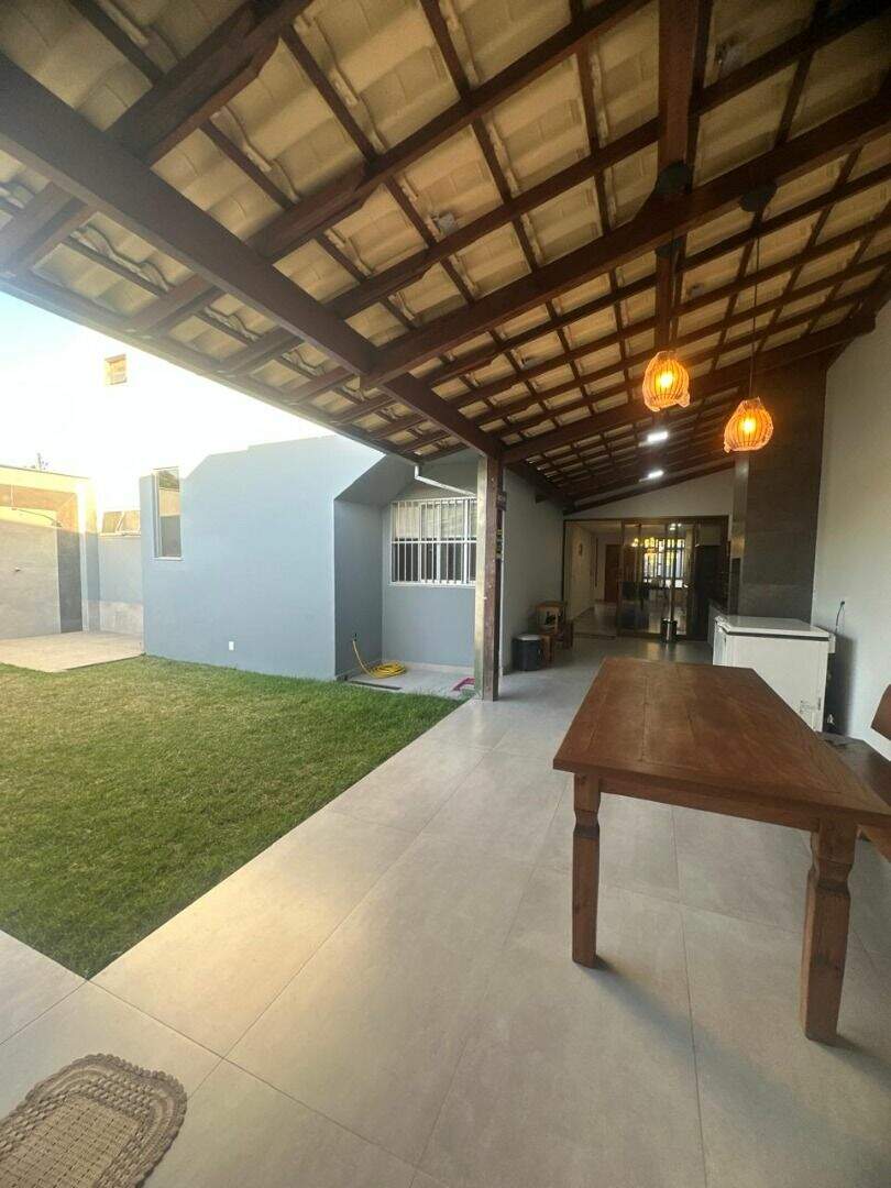 Casa à venda no Imbaúbas: 