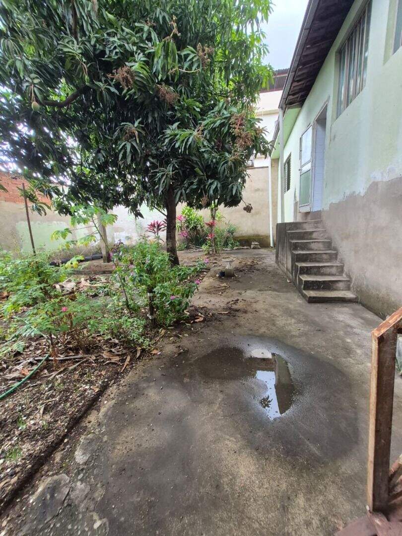 Casa à venda no Iguaçu: 