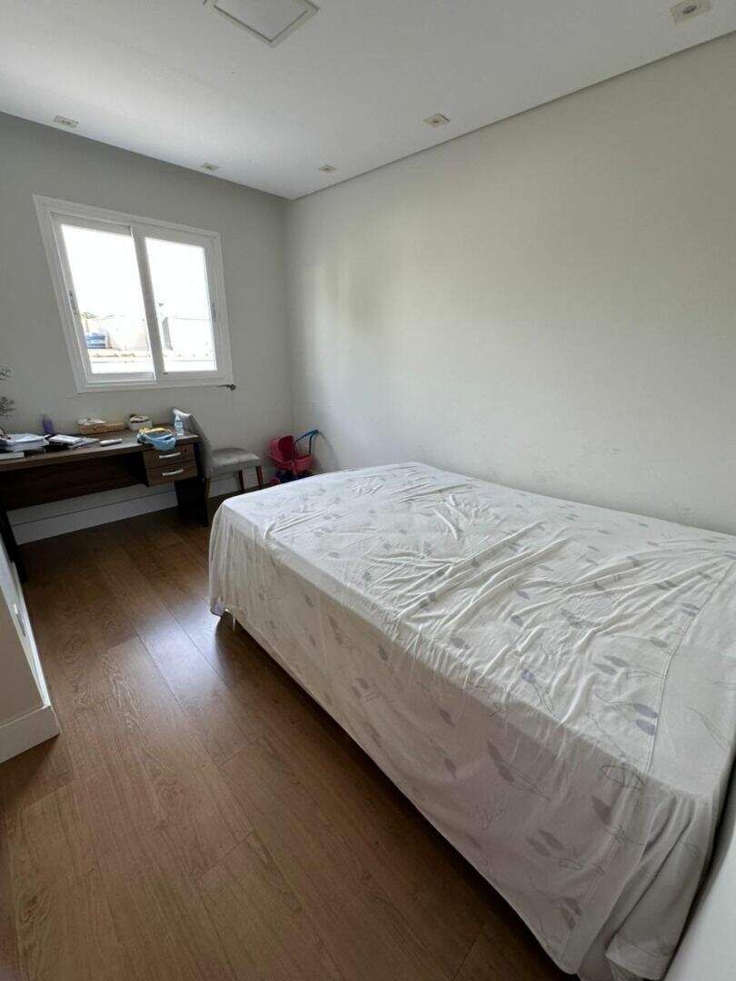 Casa à venda no Cariru: 
