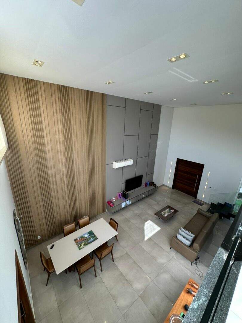 Casa à venda no Cariru: 