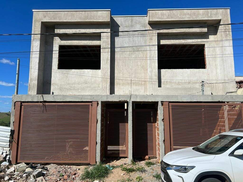 Casa à venda no Santana Do Paraiso: 