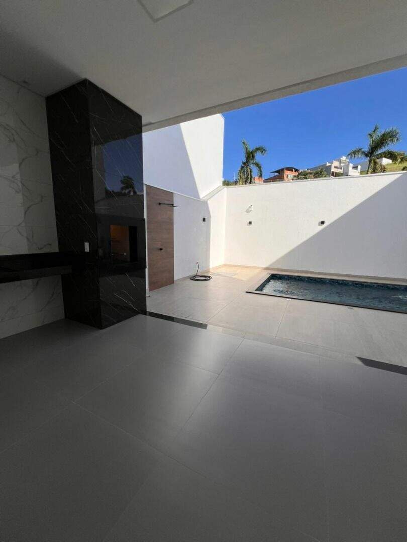 Casa à venda no Santana Do Paraiso: 