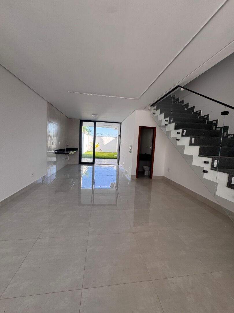 Casa à venda no Santana Do Paraiso: 