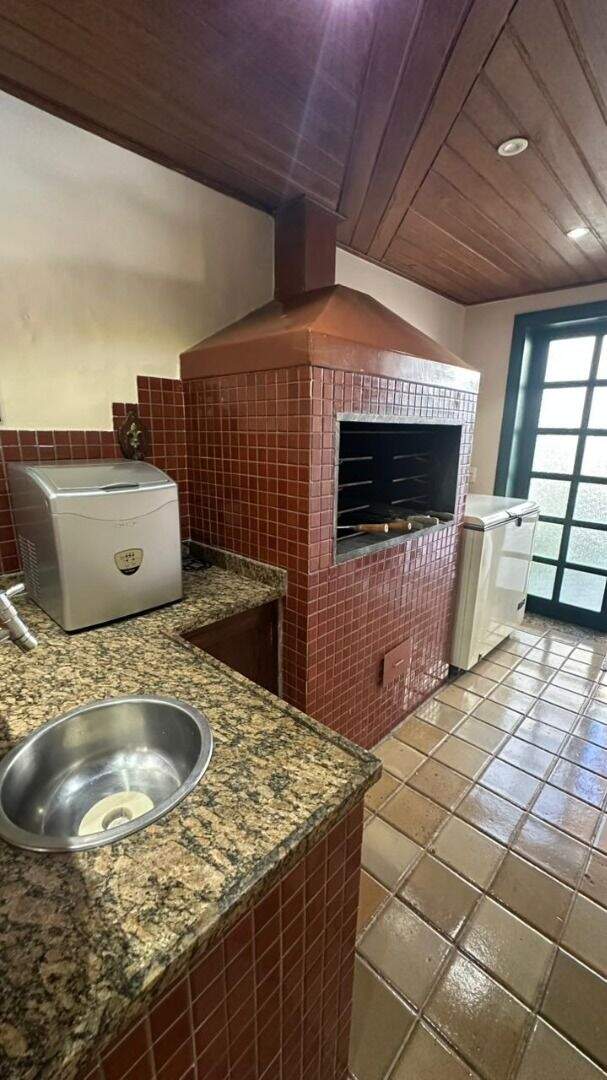 Casa à venda no Cariru: 