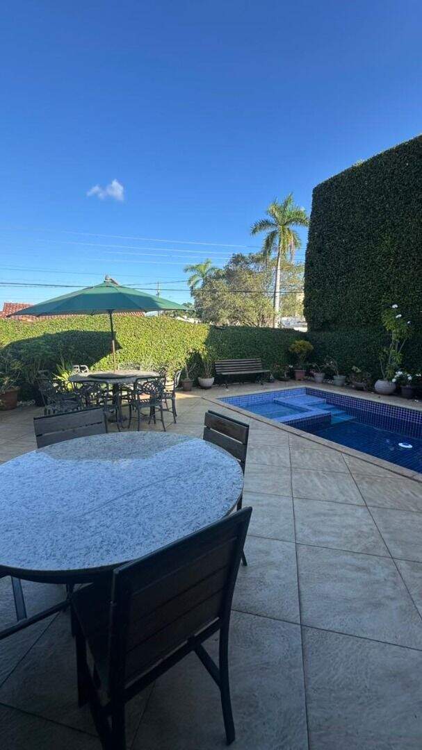Casa à venda no Cariru: 