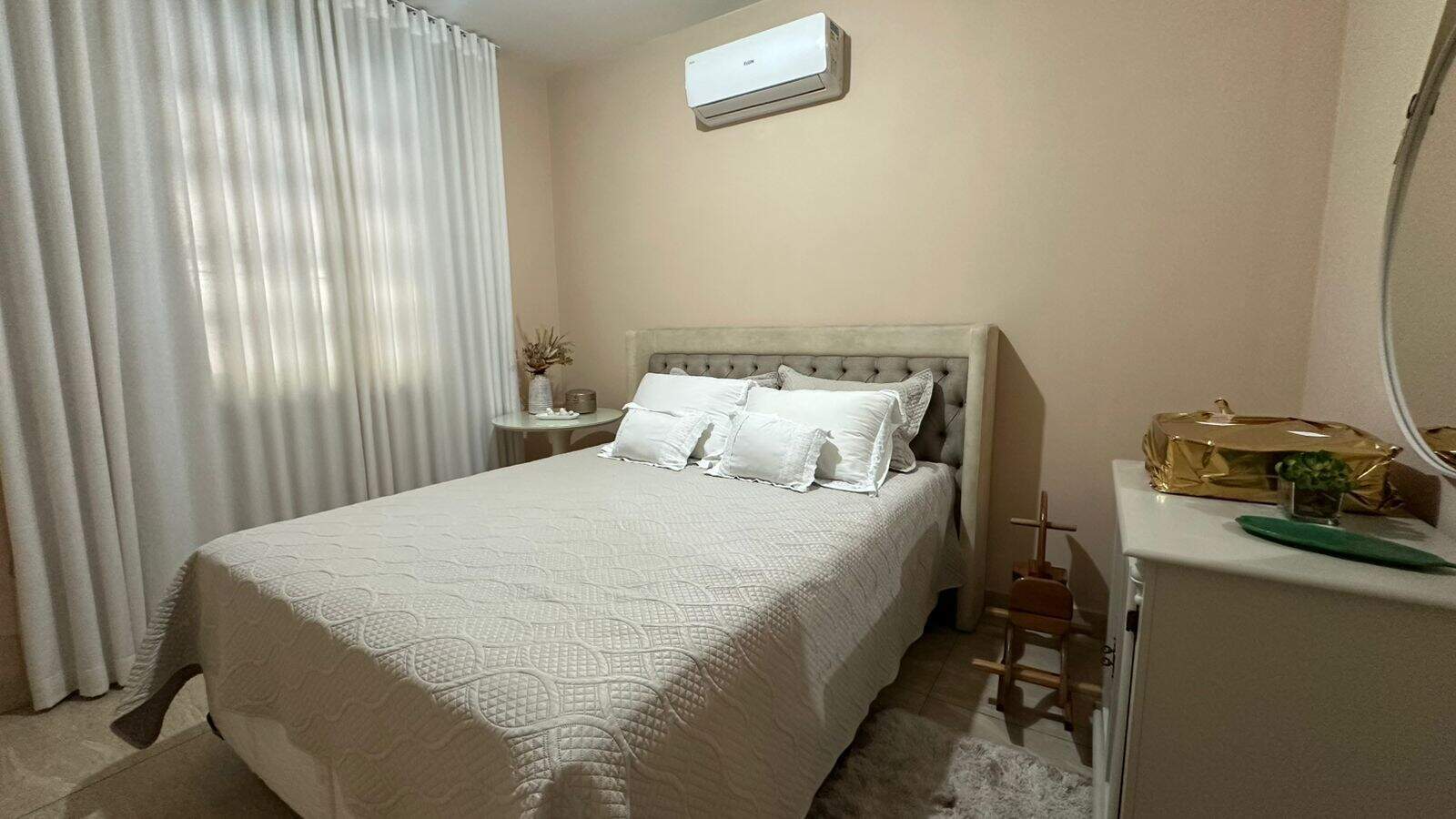 Casa à venda no Cariru: 