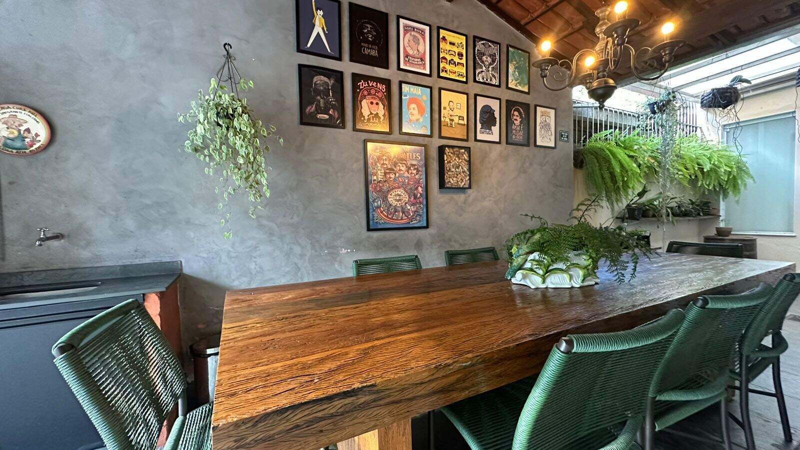 Casa à venda no Cariru: 
