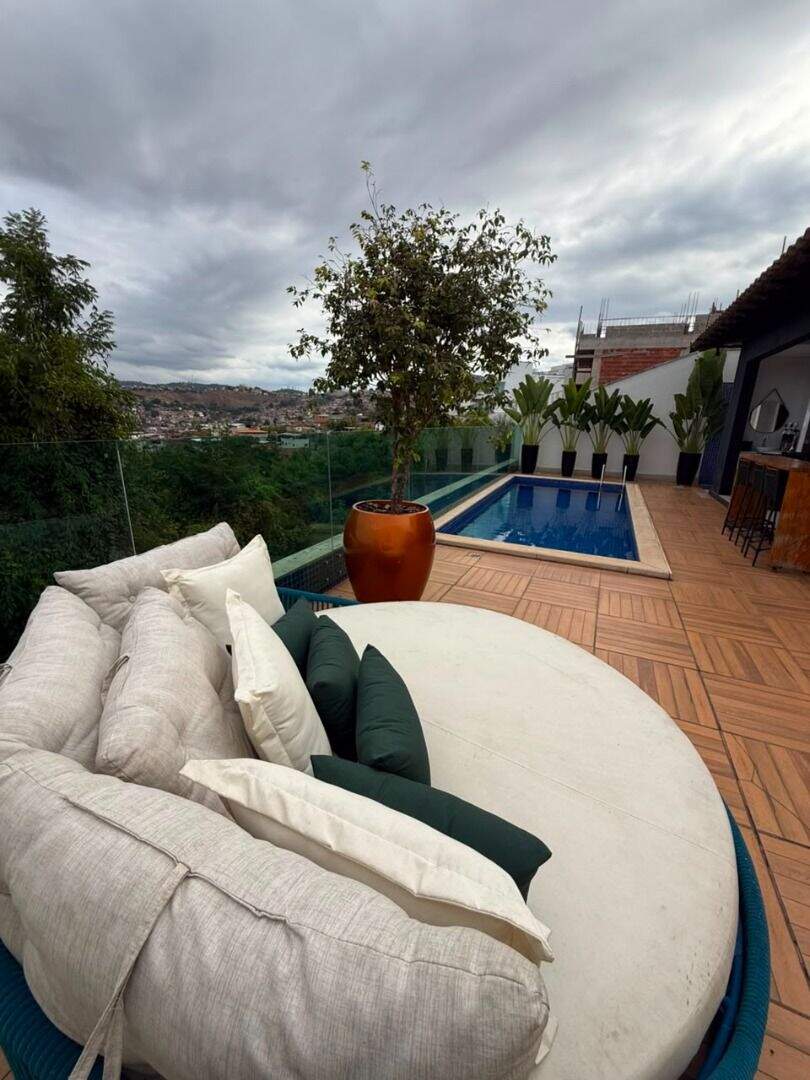 Casa à venda no Cidade Nobre: 