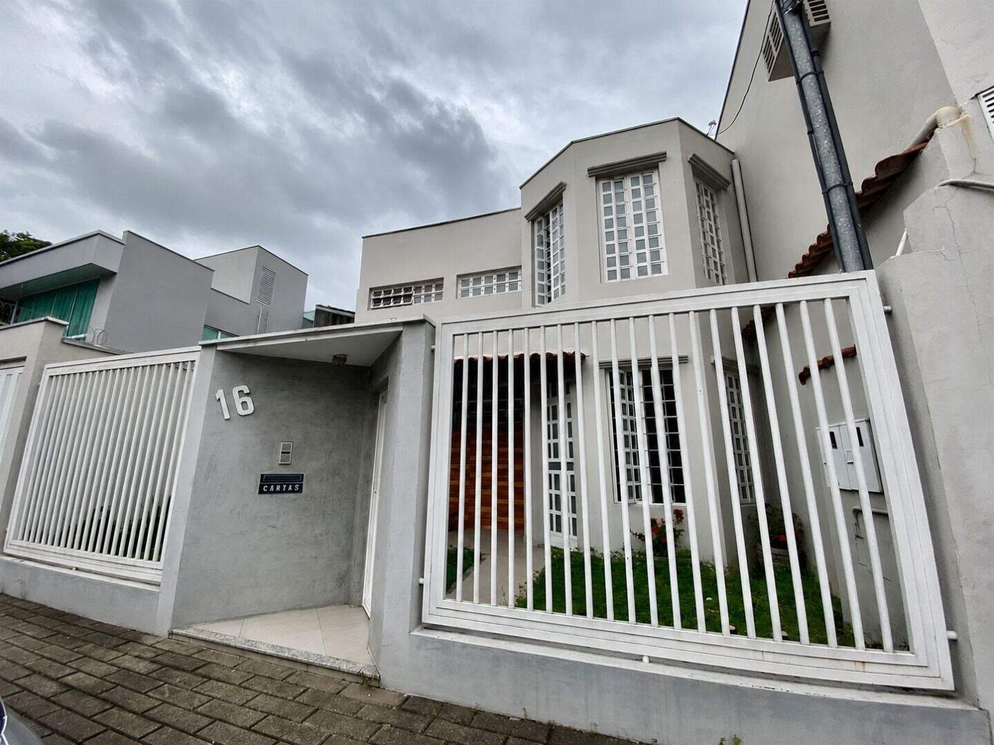 Casa à venda no Cariru: 