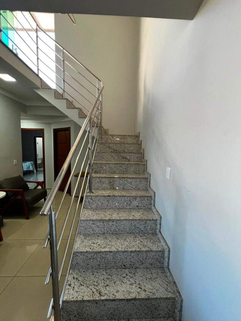 Cobertura à venda no Caravelas: 